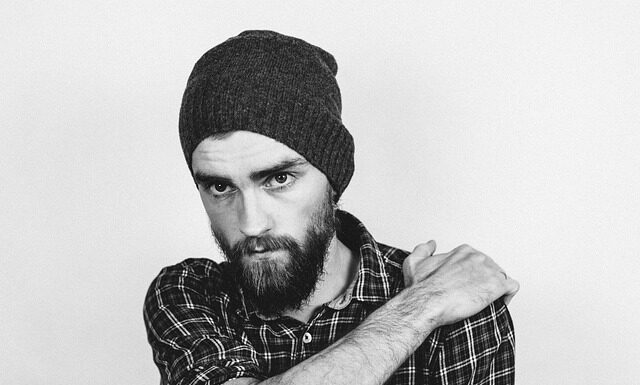 Czy codzienne golenie zwiększa zarost?