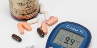 Co najlepiej nawilża usta?