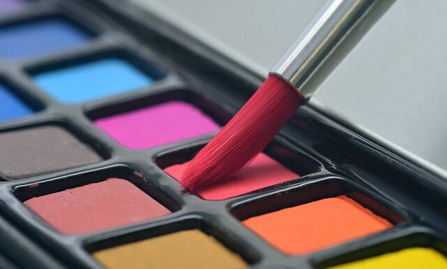 Jak malować oczy w starszym wieku? Jak malować oczy w starszym wieku?