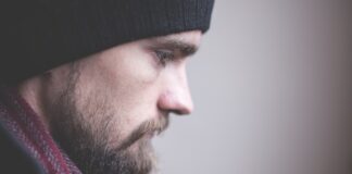 Na którym boku powinno się spać?