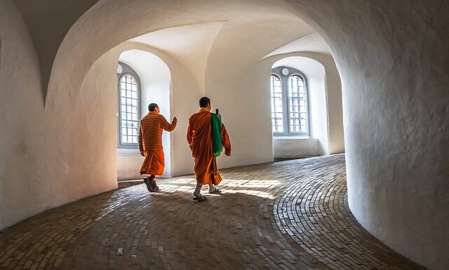 Jak wydłużyć okrągła twarz? Jak wydłużyć okrągła twarz?