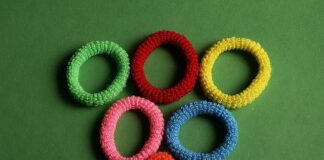 Jak upiąć krótkie włosy wsuwkami?