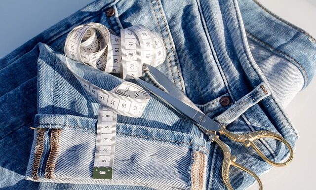 Jak samemu skrócić spodnie? Jak samemu skrócić spodnie?