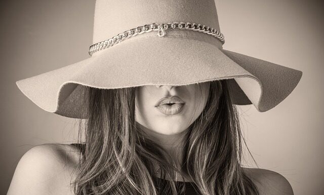 Jakie spodnie będą modne w lato 2023?