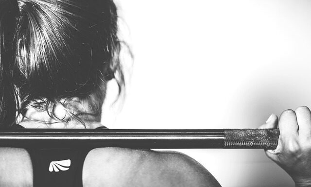 Kiedy zaczyna się przybierać na wadze w ciąży?