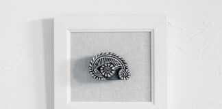 Z czym łączyć wzorzyste spodnie?