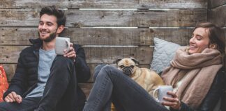 Jakie spodnie nosić po 50?