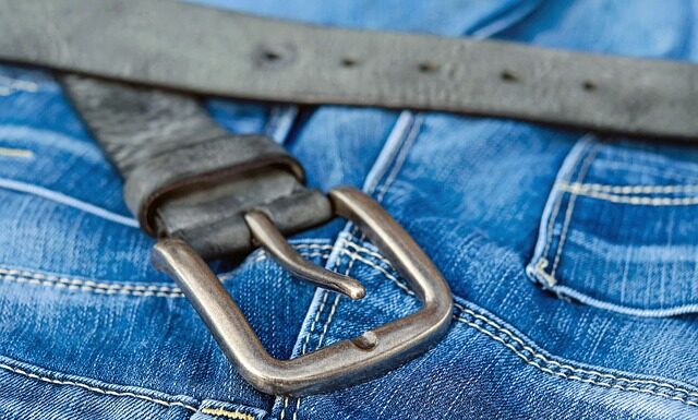 Czy klamra do włosów jest modna?