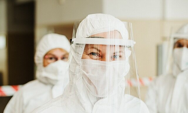 Co to znaczy jak maseczka szczypie?