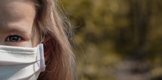 O jakiej porze dnia robić maseczki na twarz?