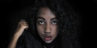 Co powinna mieć w szafie 50 latka?